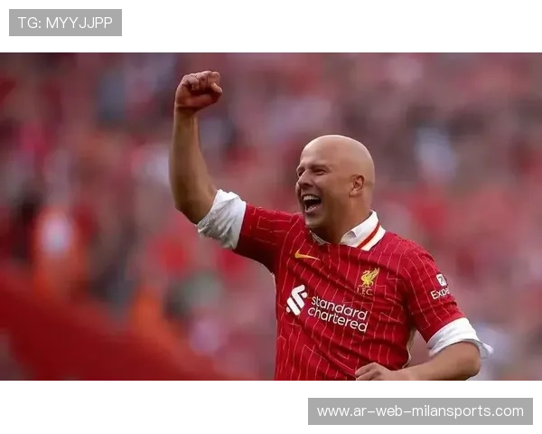 利物浦一脚直塞打穿防线呈现威力