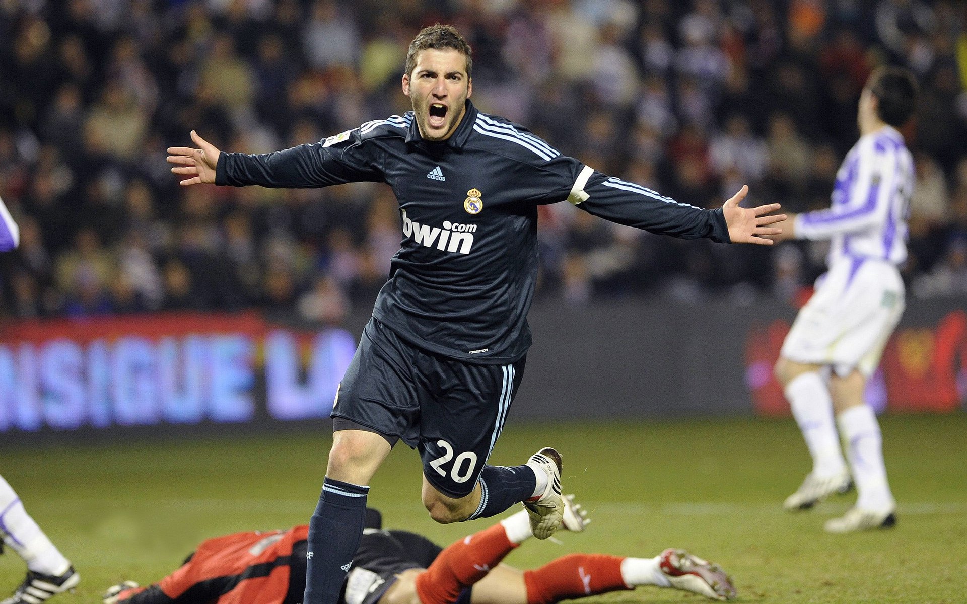 2026年欧冠决赛对阵出炉 两大豪门巅峰对决